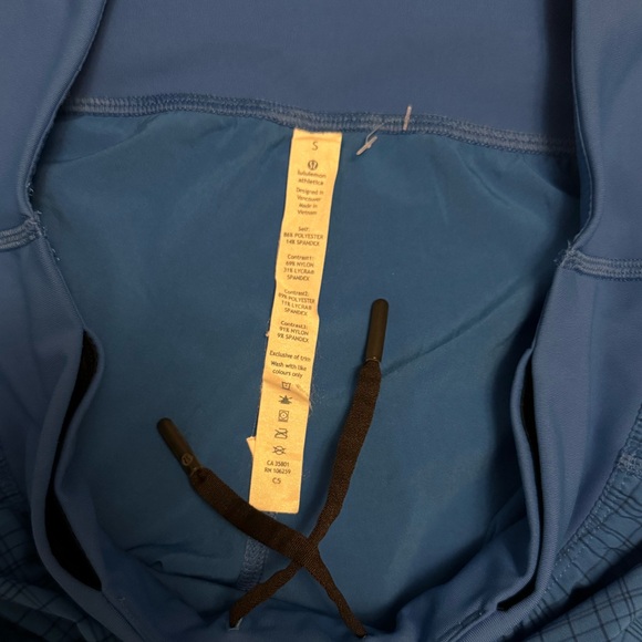 Lululemon Plaid Workout Shorts - Men's Size Small - Picture 6 of 8